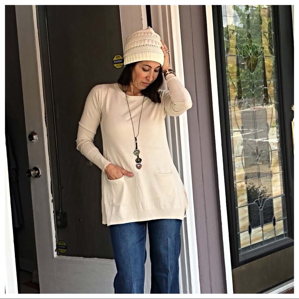 ✨LAST ONE ✨PARIS Silk L/sleeves pocket sweater - Picture 2 of 7